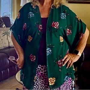 Beach cover up or wear over dress to cover arms green flowers size MED s…
